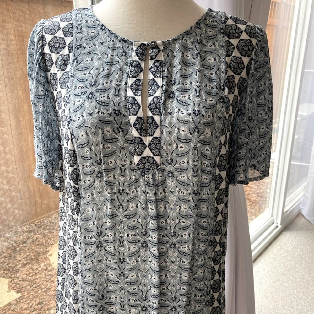 Lucky Brand Blue Floral Mixed Media Top Size M